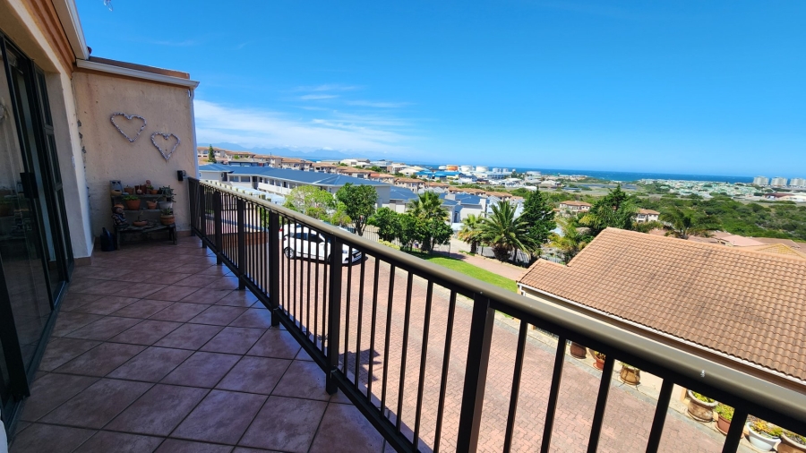 4 Bedroom Property for Sale in Island View Western Cape